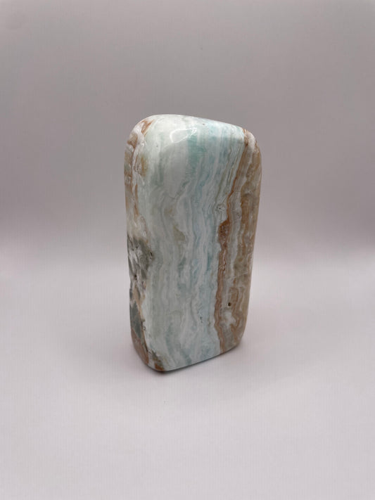 Caribbean Calcite Freeform no. 1