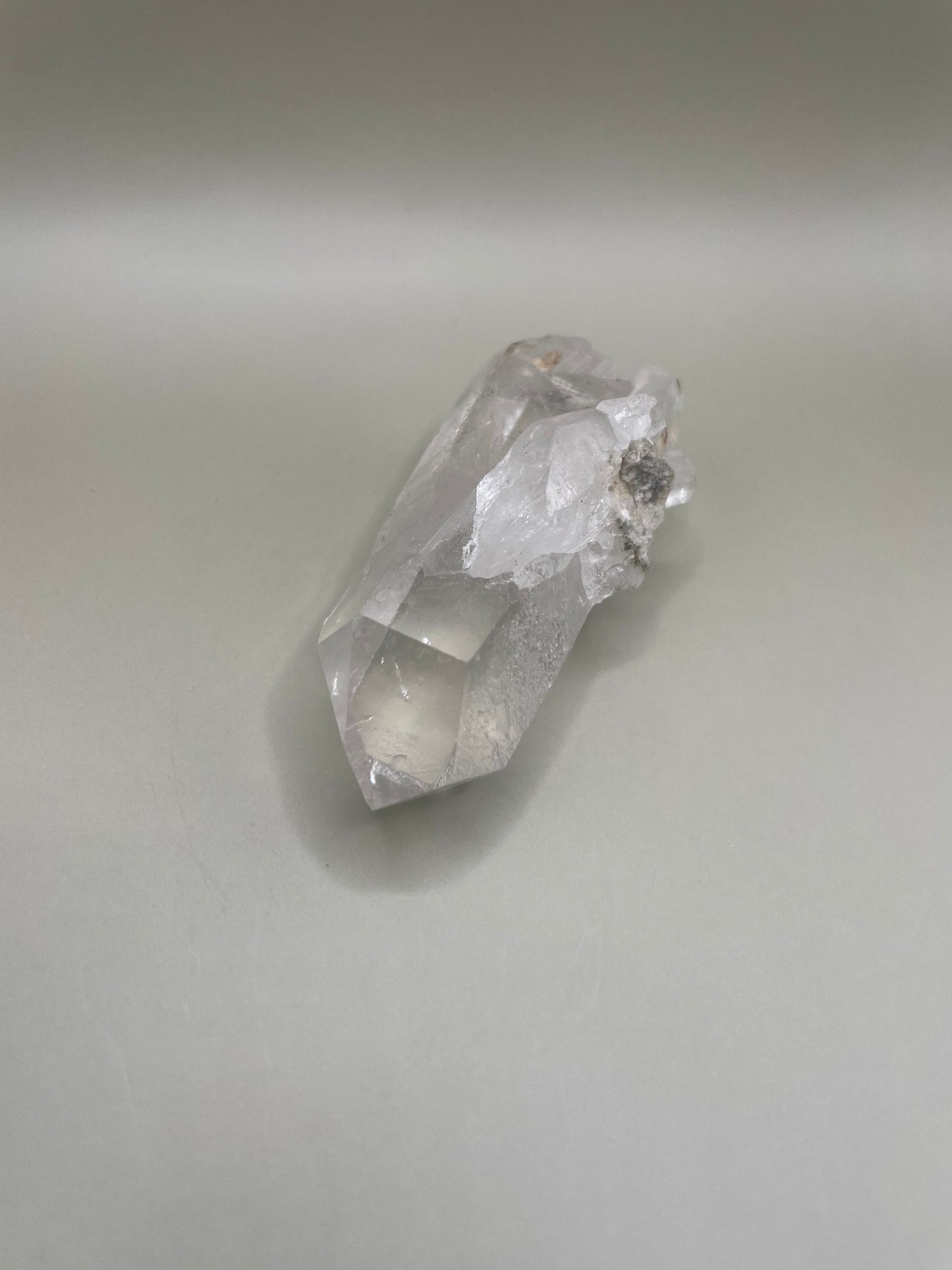 Raw Clear Quartz Point in XXL no. 1